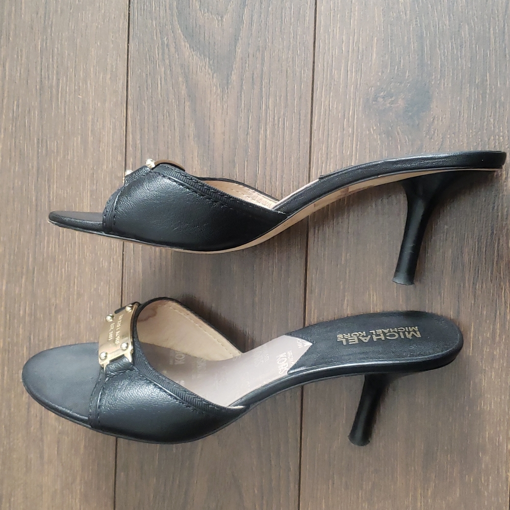 Michael Michael Kors Kitten Heel Leather Slip on.